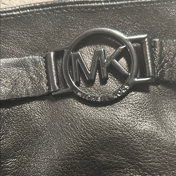 Michael Kors Black Leather Gloves - Picture 3 of 3